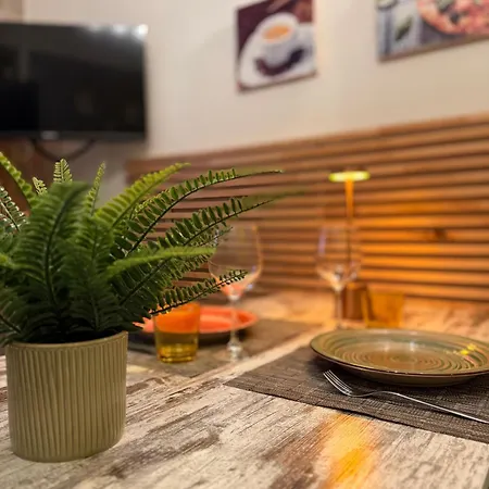 80040guesthouse * צ'רקולה