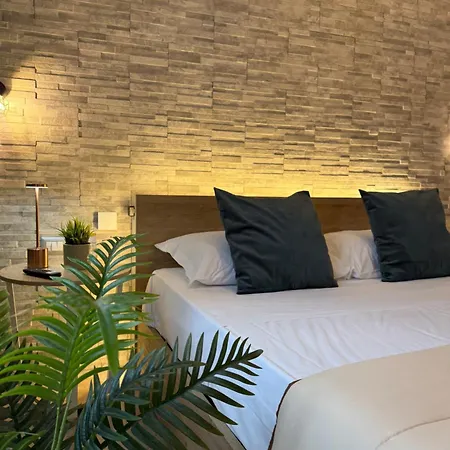80040guesthouse * צ'רקולה